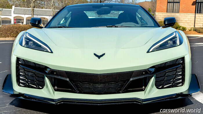 Attention Flippers: This Z06 with Minimal Mileage Suffered a Significant Blow | Carscoops
